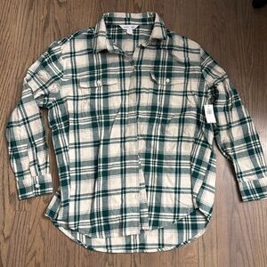 NWT Old Navy Green and Cream Plaid Women's Button Down Flannel Boyfriend Shirt